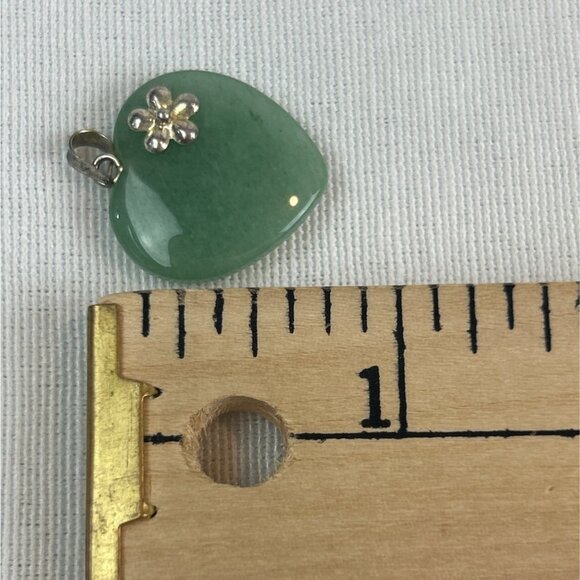 Green Aventurine Heart Pendant With Silver Flower Accent - Picture 6 of 6